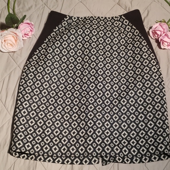 Worthington black and white pencil skirt - Picture 1 of 8